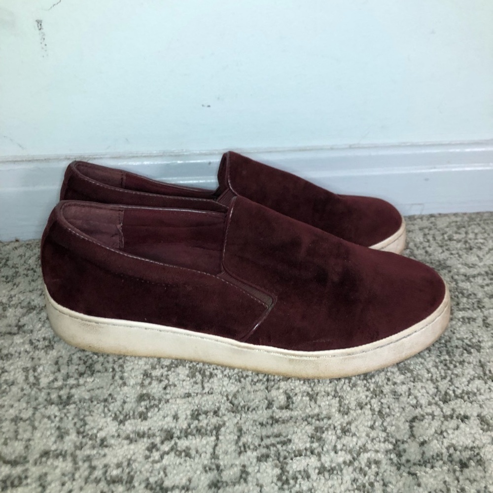 Vionic Velvet Burgundy Slip-On Loafers Size 7